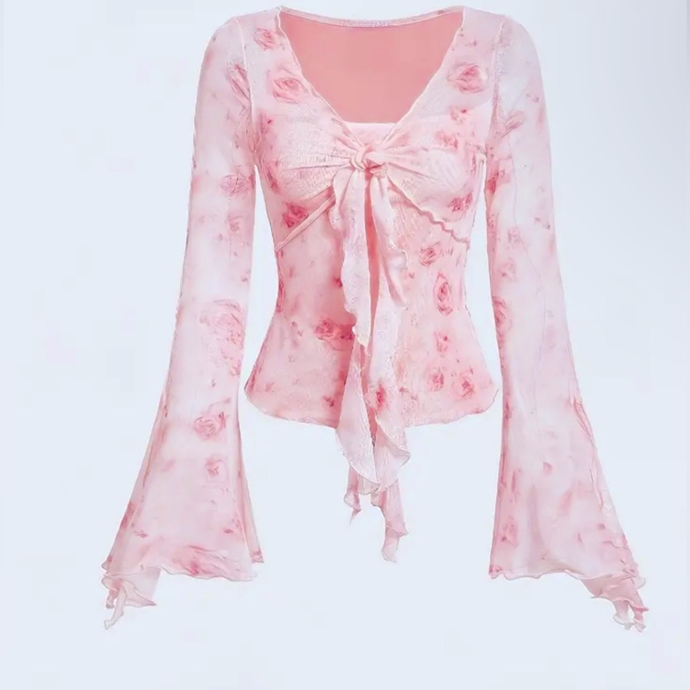 WINTER PLUM Top w/ Flared Sleeves! Baby Pink w/ Blush Pink Flowers, Small, EUC 🌸